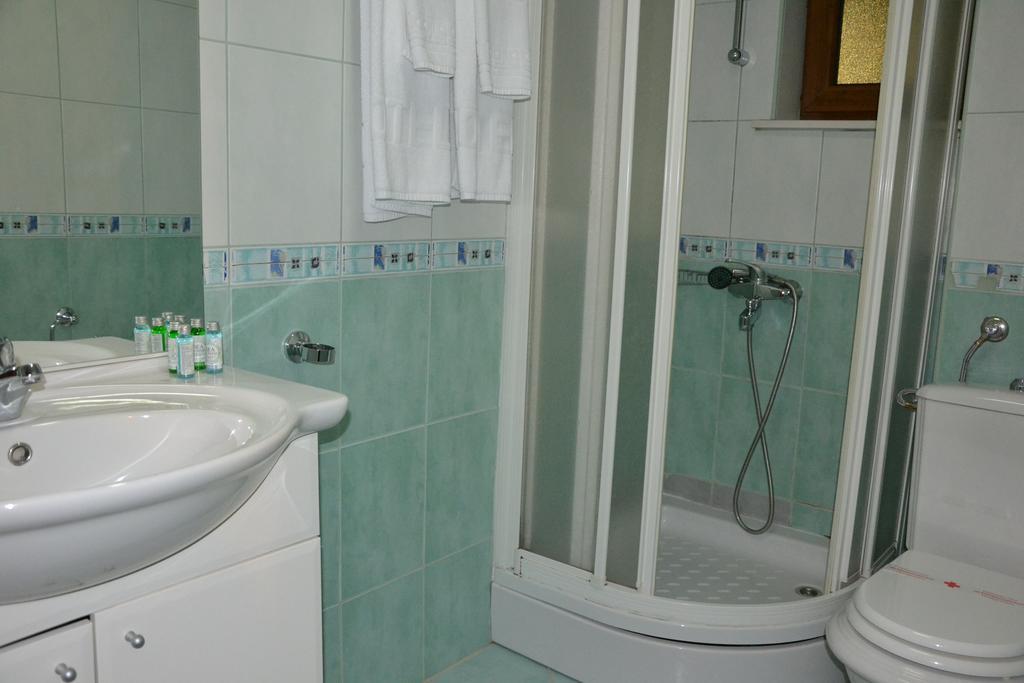 Hotel Dva Bisera Lagadin Pokoj fotografie