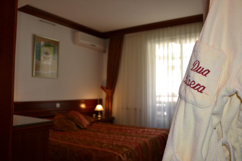 Hotel Dva Bisera Lagadin Exteriér fotografie