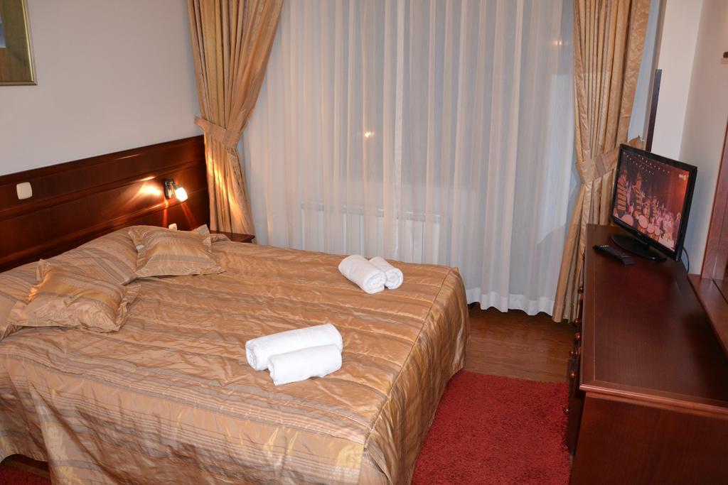 Hotel Dva Bisera Lagadin Exteriér fotografie
